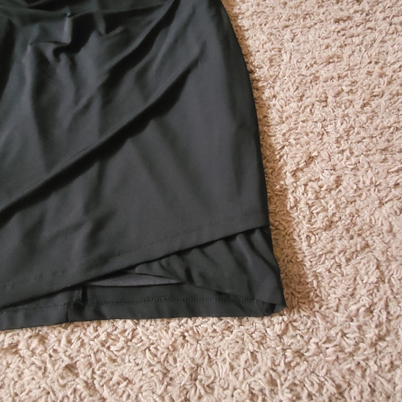 LE CHATEAU LITTLE BLACK DRESS- SIZE SM - Picture 5 of 5